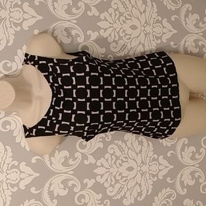 Black and White Suzy Shier top